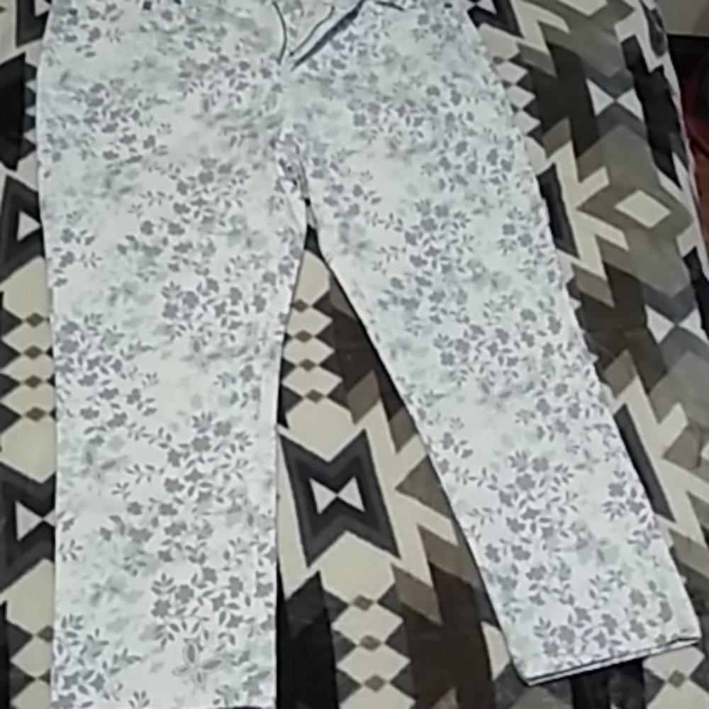 Floral Capri Pants
